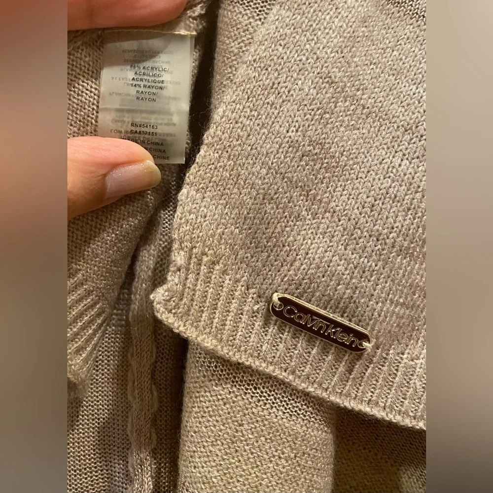 Calvin Klein Beige Knit Shawl/Wrap Poncho Sweater - One Size - Picture 8 of 13